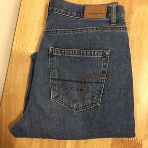 American Eagle Mom Jeans Size 4